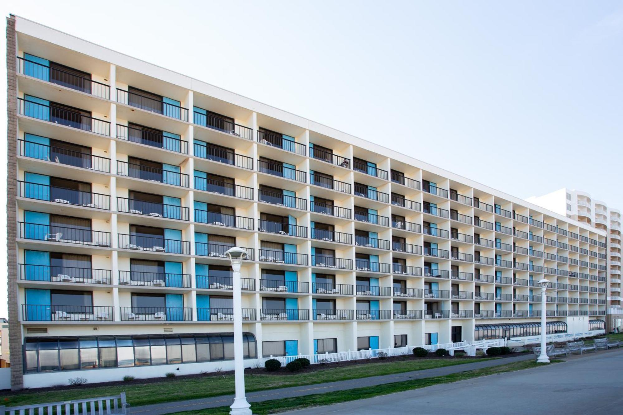The Barclay Towers Hotel And Resort Βιρτζίνια Μπιτς Εξωτερικό φωτογραφία