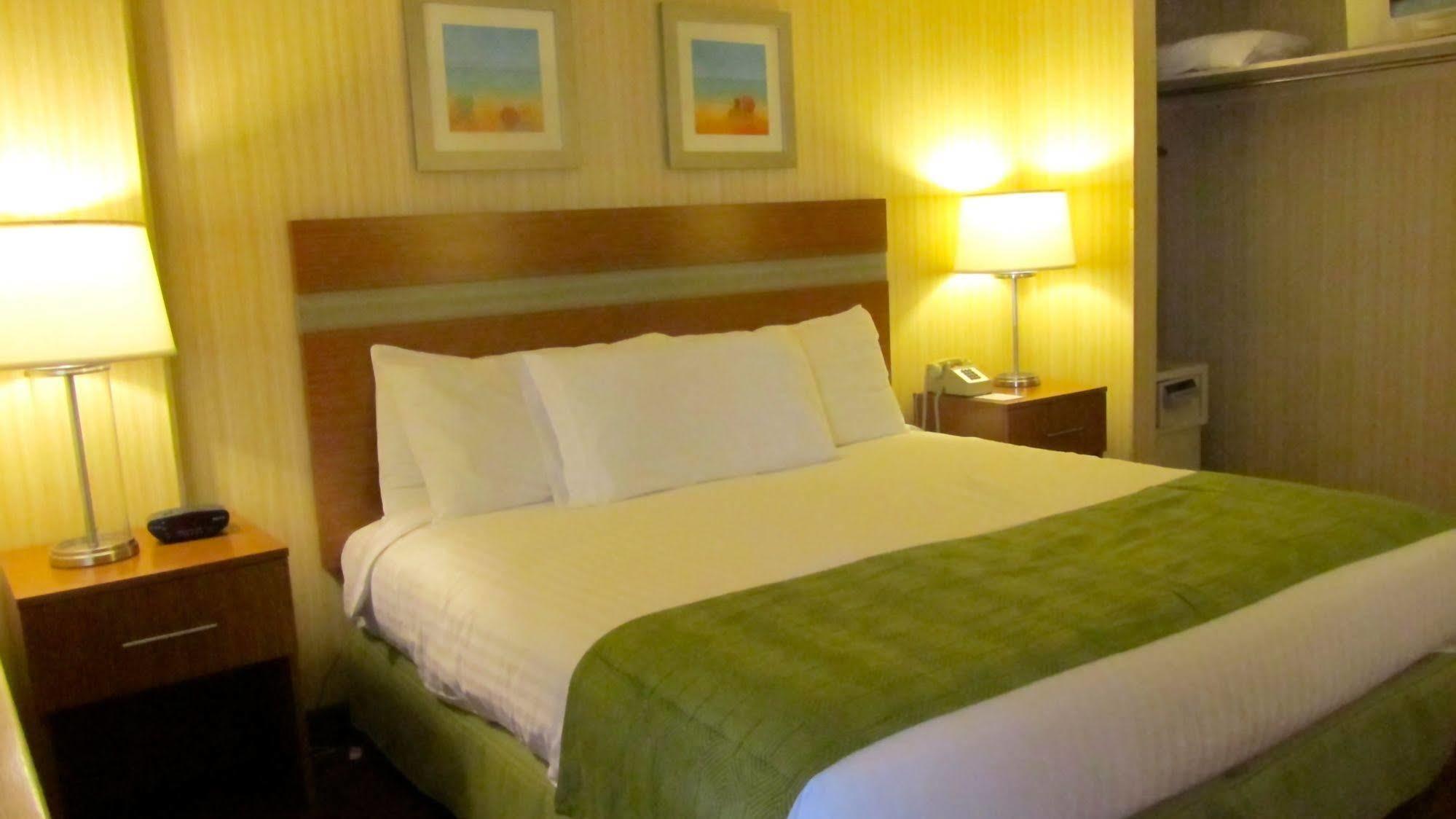 The Barclay Towers Hotel And Resort Βιρτζίνια Μπιτς Εξωτερικό φωτογραφία